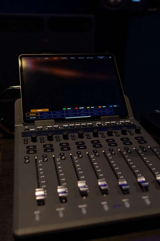 Studio 1 Instrument